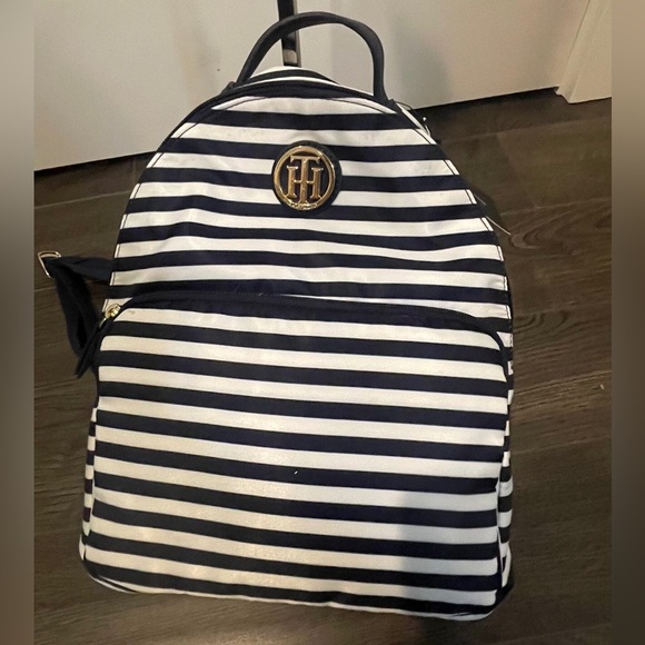 Tommy Hilfiger backpack new - Picture 4 of 14